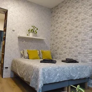 Superbe Au 1er étage, Proche De La Gare Du Midi Appartement Bruxelles